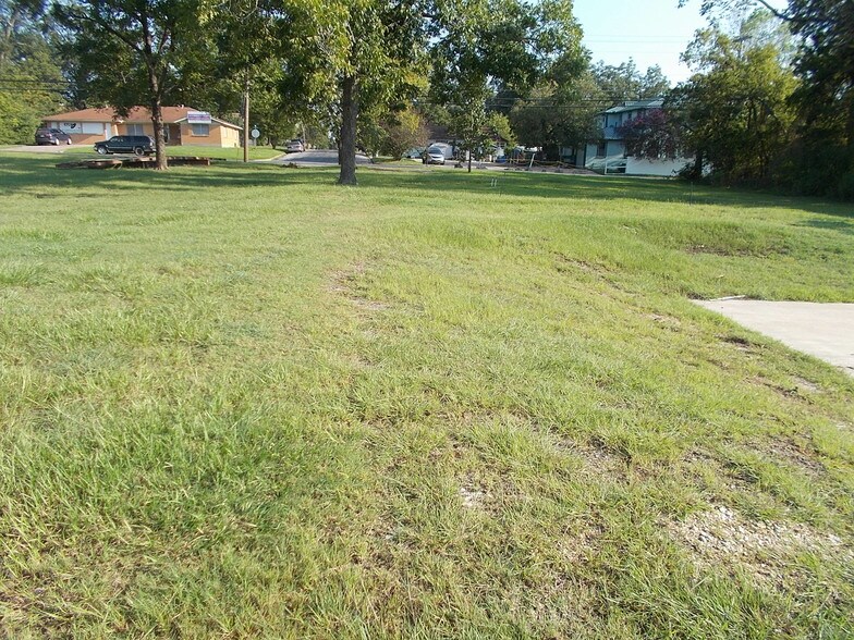 More Photos Of 614 W Church, Livingston Land For Sale