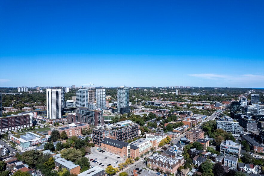 More Photos Of 468-496 Queen St E, Toronto Office For Lease