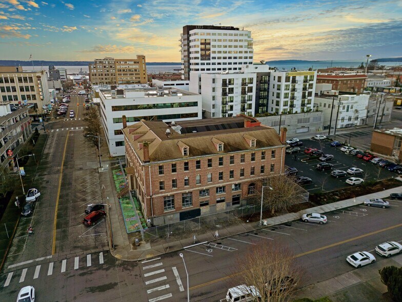 More Photos Of 2720 Rockefeller Ave, Everett Specialty For Sale