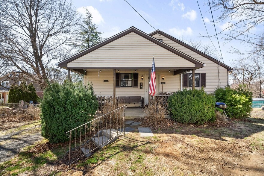 More Photos Of 309 Lynwood Ave, Jenkintown Warehouse For Sale