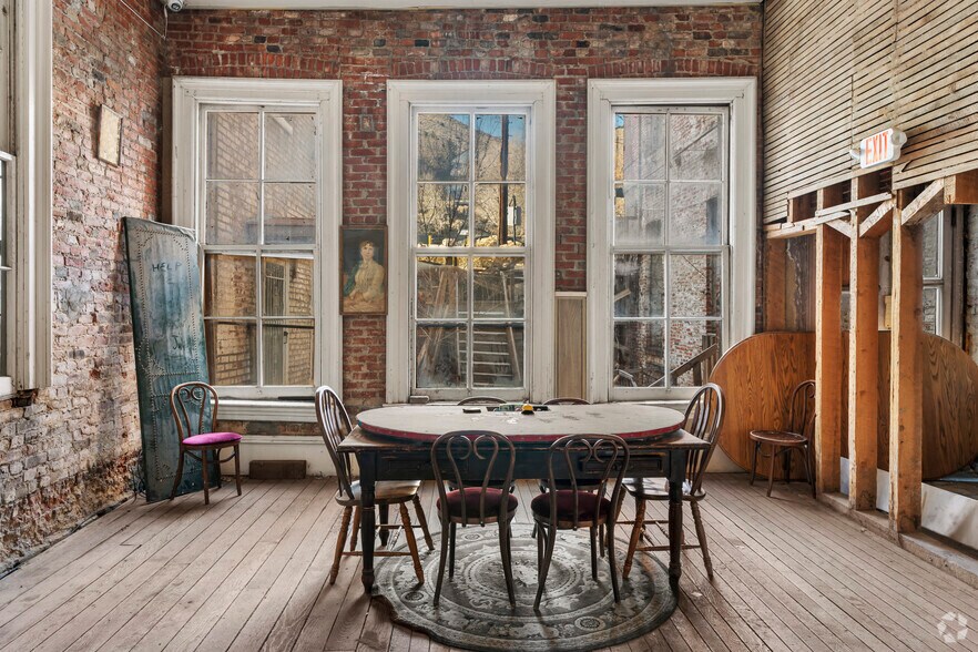 More Photos Of 112 S C St, Virginia City General Retail For Sale