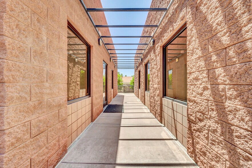 More Photos Of 4729 E Union Hills Dr, Phoenix Medical For Sale