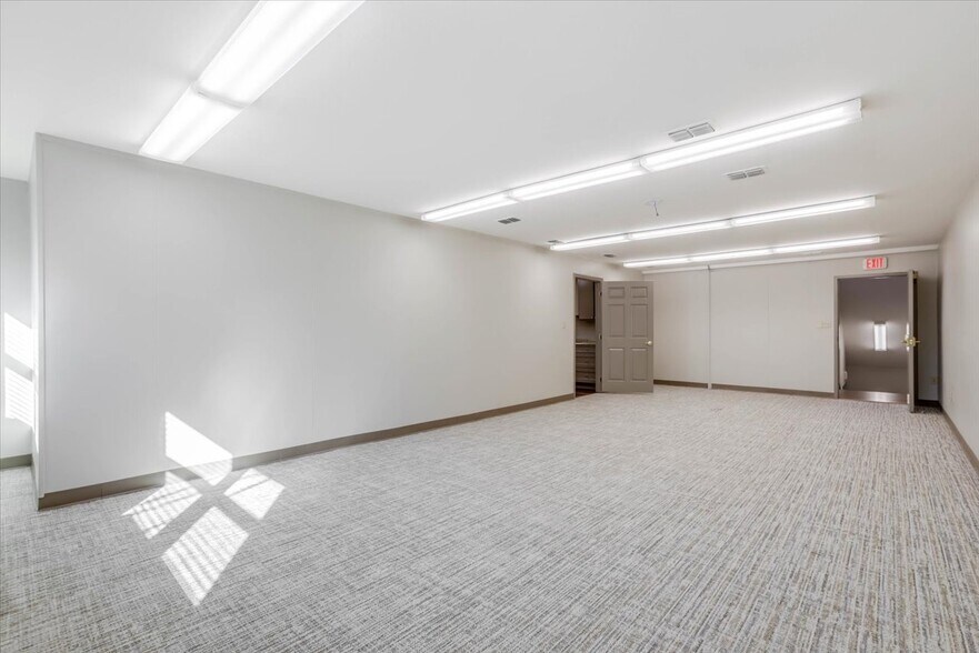 More Photos Of 1310 Thomasville Rd, Tallahassee Office For Lease