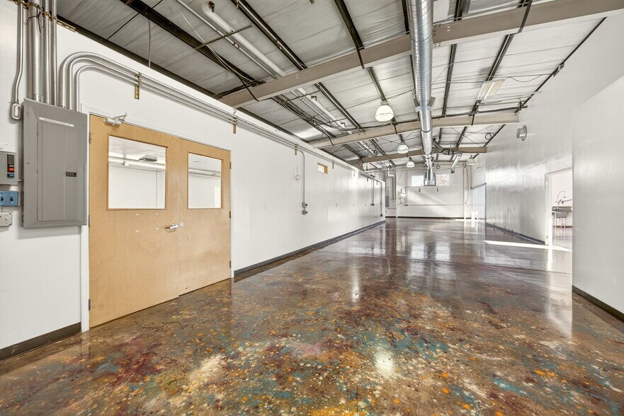 More Photos Of 3100 Merriman Rd, Medford Light Distribution For Sale