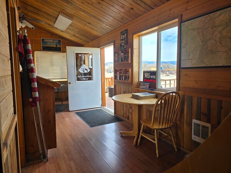 More Photos Of 187 US-16, Buffalo Auto Repair For Sale