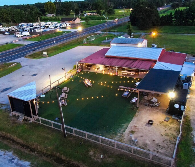 Primary Photo Of 6223 W Roundbunch Rd, Orange Restaurant For Sale