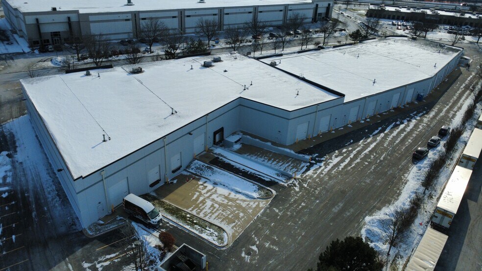 More Photos Of 1601-1627 Rock Creek Blvd, Joliet Distribution For Lease
