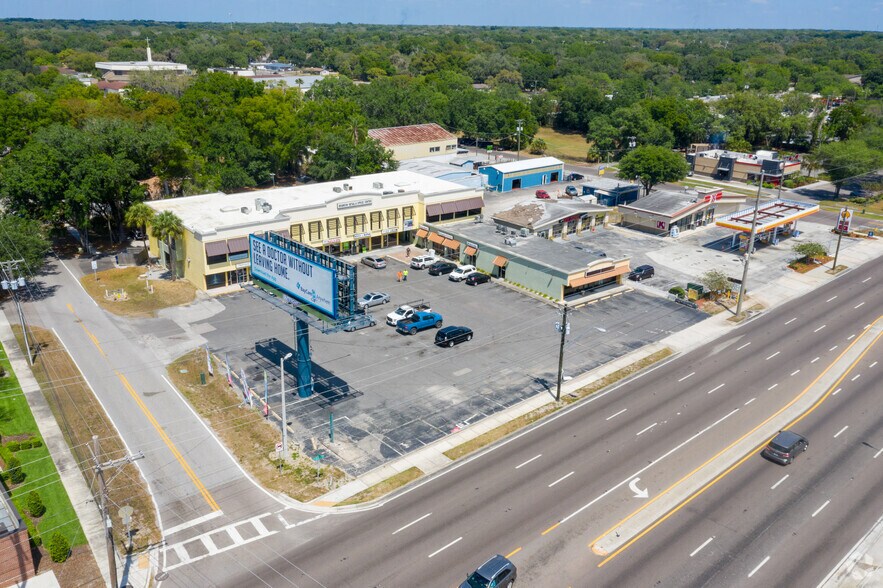 More Photos Of 210-220 W Brandon Blvd, Brandon Office For Lease