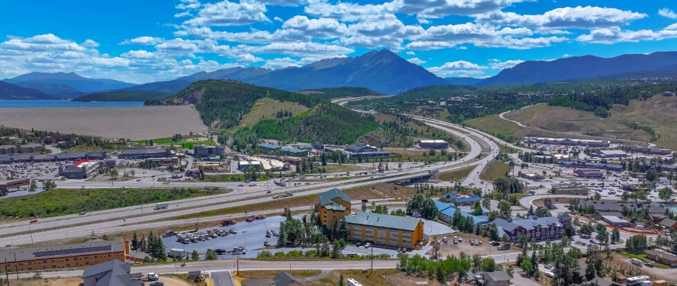 More Photos Of 560 Silverthorne Ln, Silverthorne Hotel For Sale