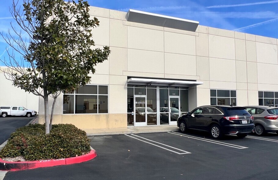 More Photos Of 29033 Avenue Sherman, Valencia Loft Creative Space For Lease