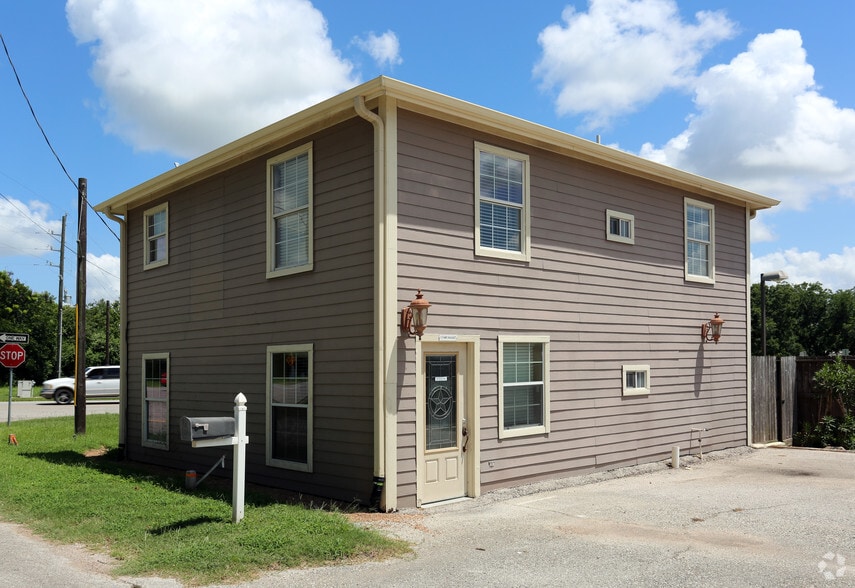 Primary Photo Of 117 E Highway 90A, Richmond Office Residential For Sale