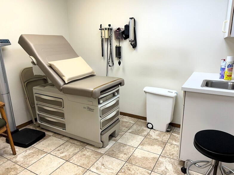 More Photos Of 1163 Highway 37, Toms River Medical For Sale