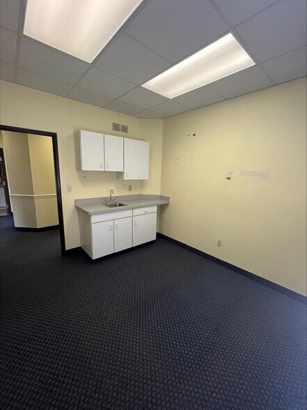 More Photos Of 4154 River Rd, East China Medical For Sale