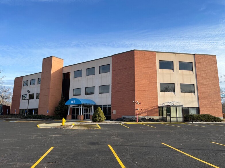 More Photos Of 106 E Main St, Westborough Medical For Lease