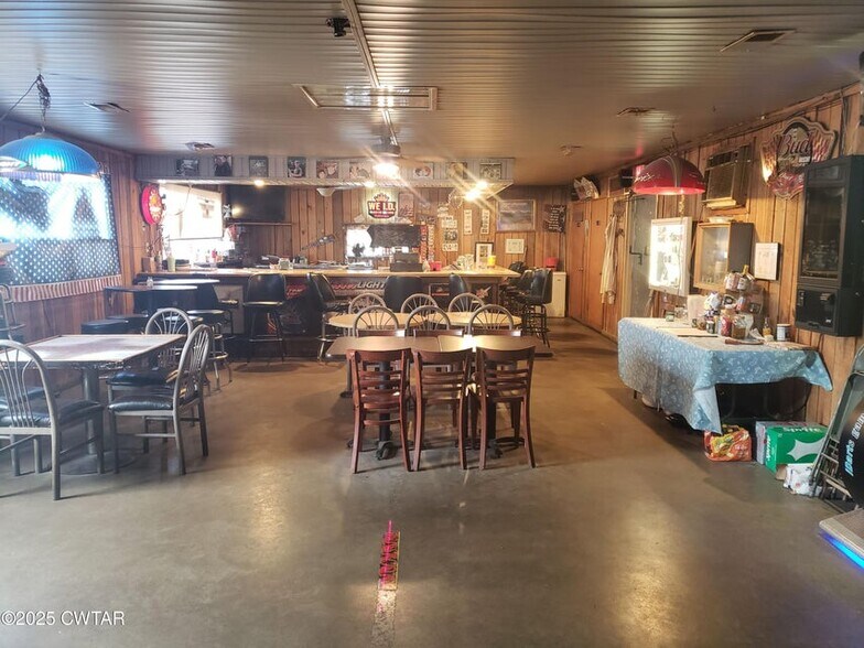 More Photos Of 1053 N Main St, Milan General Retail For Sale