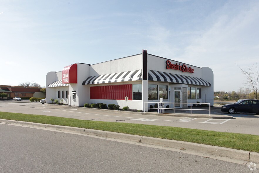 More Photos Of 4550 28th St SE, Grand Rapids General Retail For Sale