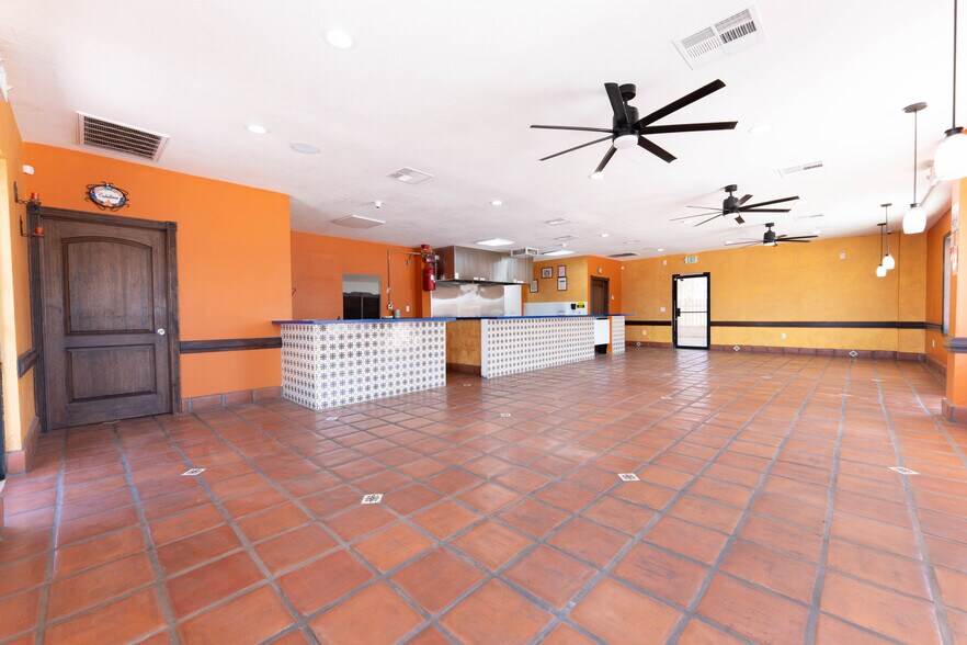 More Photos Of 2112 E California Ave, Bakersfield Restaurant For Sale