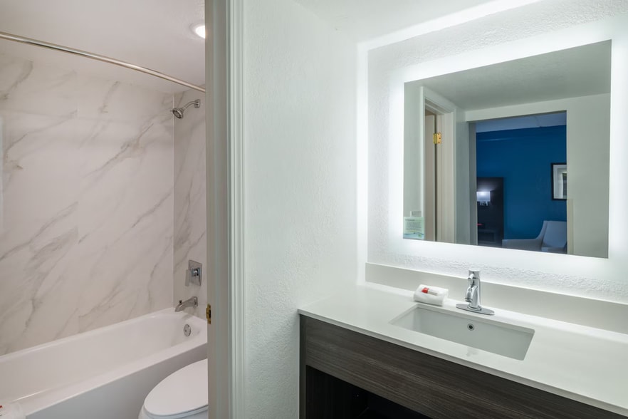 More Photos Of 4604 Madison Ave, Sacramento Hotel For Sale