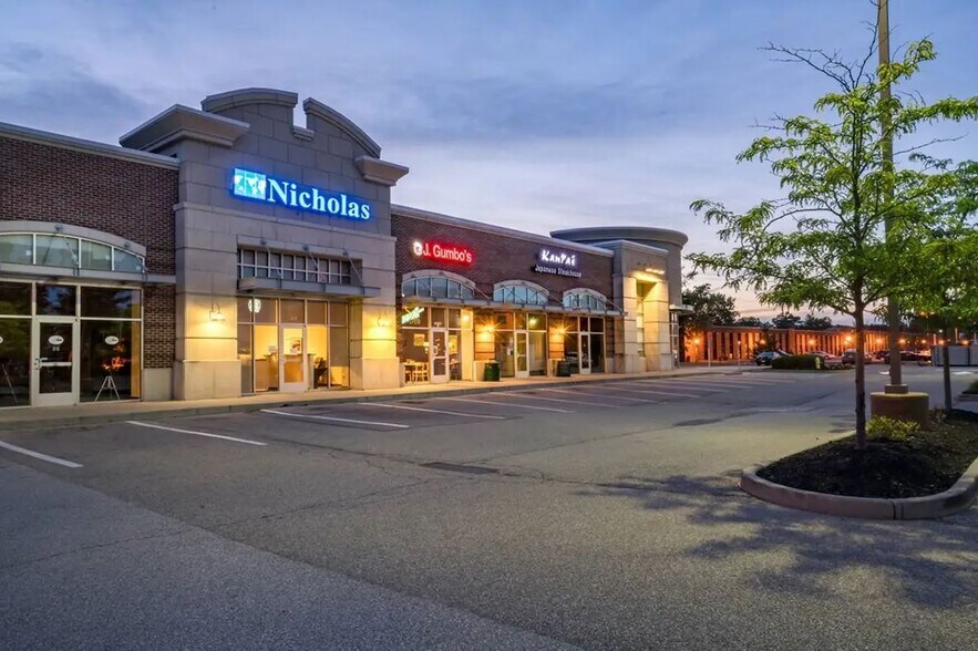 More Photos Of 11255 Reed Hartman Hwy, Blue Ash Unknown For Lease