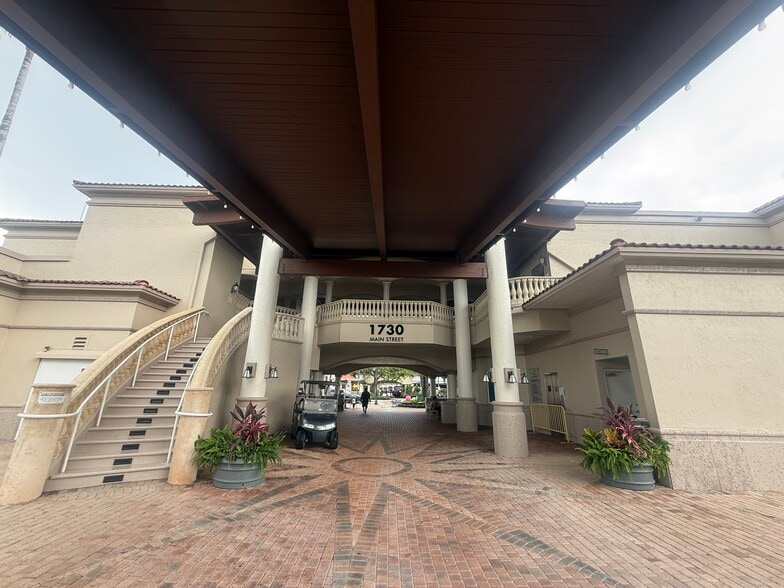 Primary Photo Of 1718-1793 Main St, Weston Storefront Retail Office For Lease