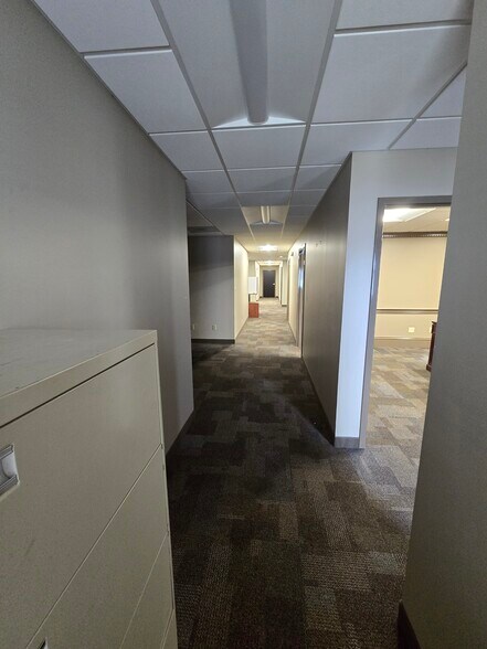 More Photos Of 2807 Sable Mill Rd, Jeffersonville Distribution For Lease