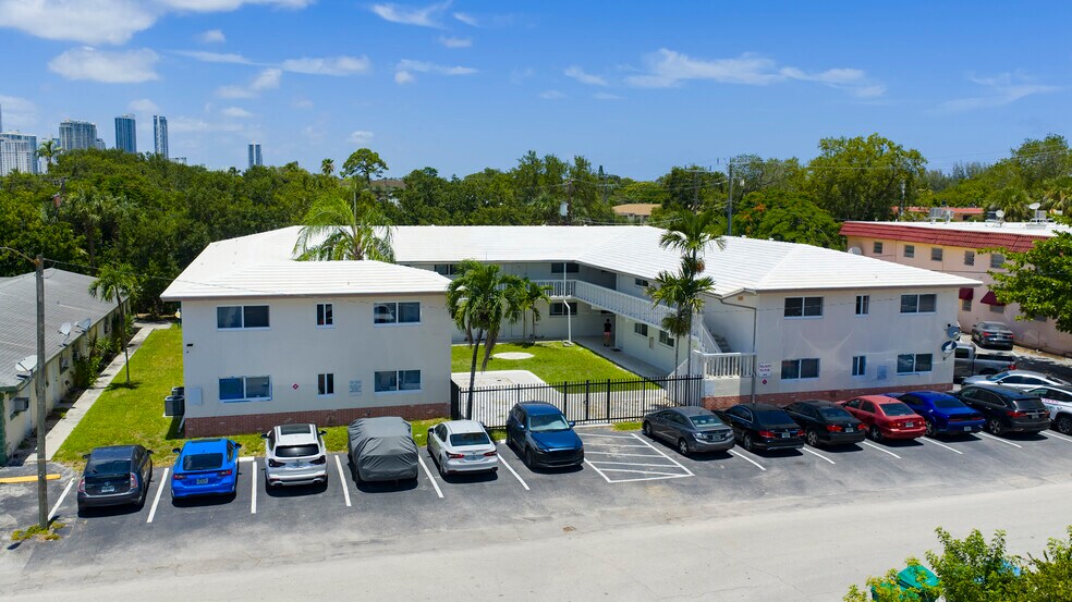 Primary Photo Of 811 SE 16th St, Fort Lauderdale Apartments For Sale