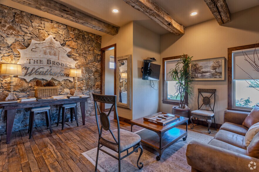 More Photos Of 3002 Azle Hwy, Weatherford Lodge Meeting Hall For Sale