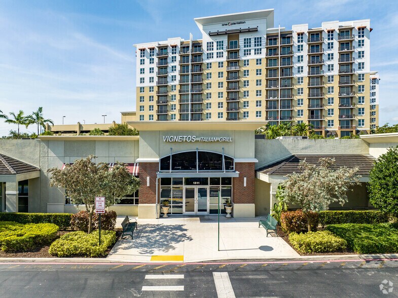 More Photos Of 1341-1663 S University Dr, Plantation Unknown For Lease