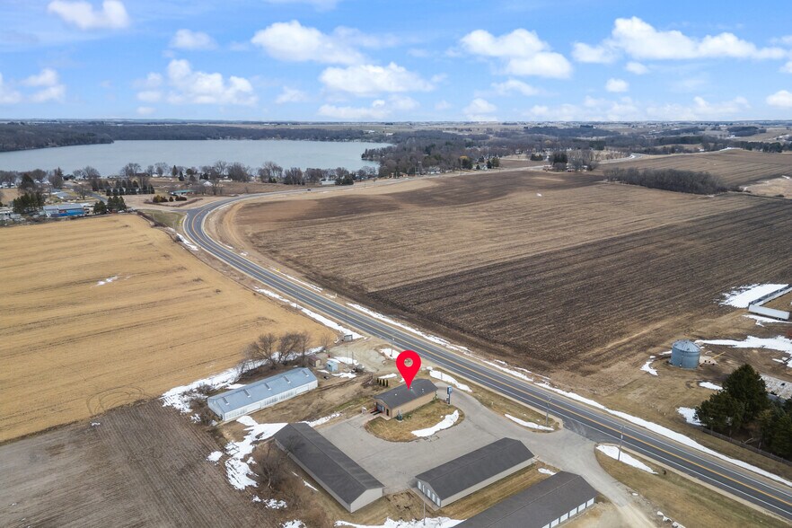 More Photos Of 1275 Margaret st, Markesan Storefront For Sale