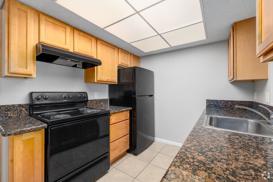 More Photos Of 600 Wildwood Way, Clearwater Apartments For Sale