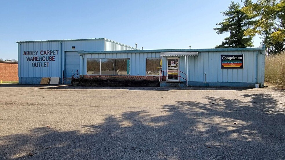 More Photos Of 1222 Western Ave, Chillicothe Flex For Sale