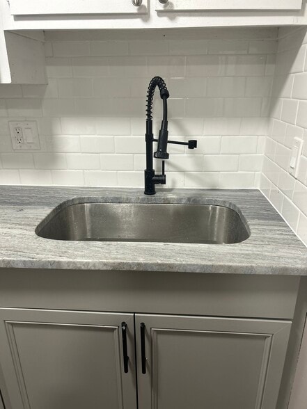 More Photos Of 3074 Howey Rd, Columbus Apartments For Sale