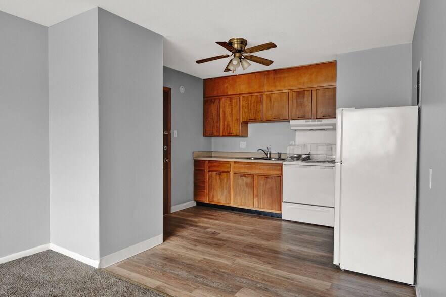 More Photos Of , Topeka Multifamily For Sale