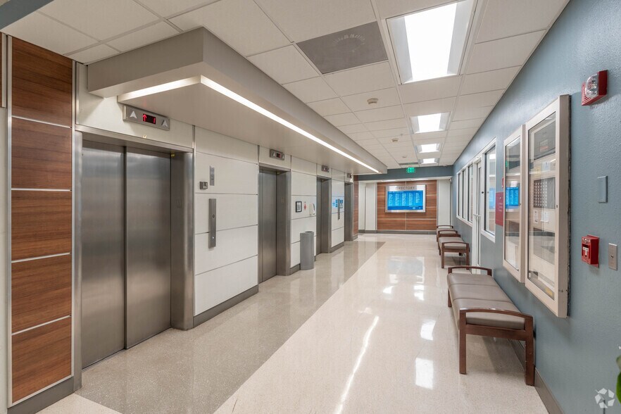 More Photos Of 3661 S Miami Ave, Miami Medical For Lease