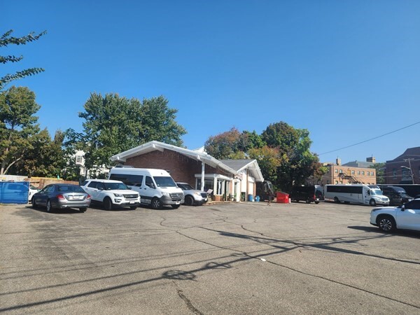 Primary Photo Of 120 Amesbury St, Methuen Auto Repair For Sale