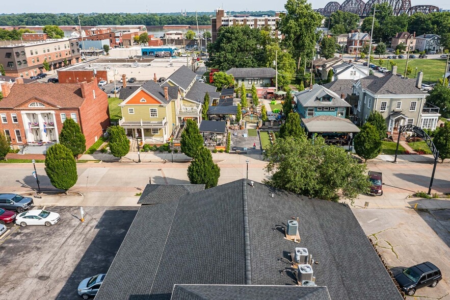 More Photos Of 124 W Chestnut St, Jeffersonville Apartments For Sale