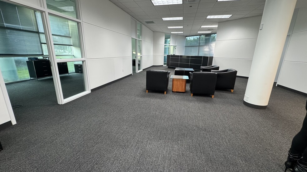 More Photos Of 2227 Welbilt Blvd, New Port Richey Office For Sale