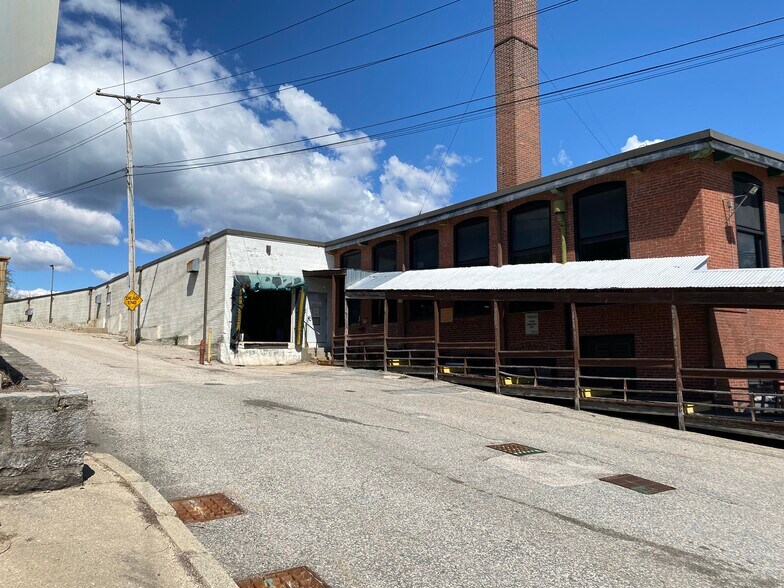 More Photos Of 1 S Main St, Coventry Manufacturing For Lease