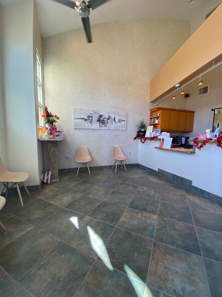 More Photos Of 3560 Fairmount Ave, San Diego Medical For Sale