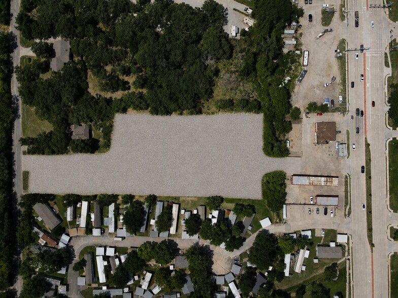 More Photos Of 2001 James St, Denton Land For Lease