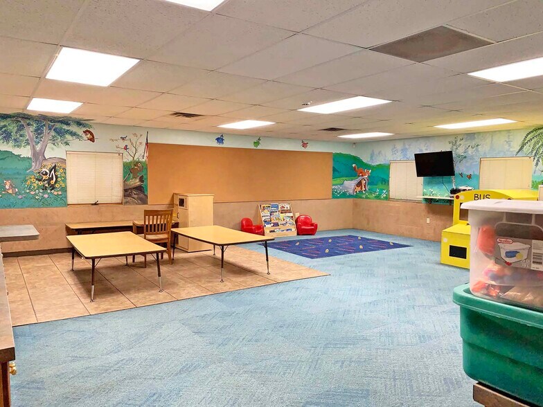 More Photos Of 18 Country Rd, Shavertown Medical For Sale