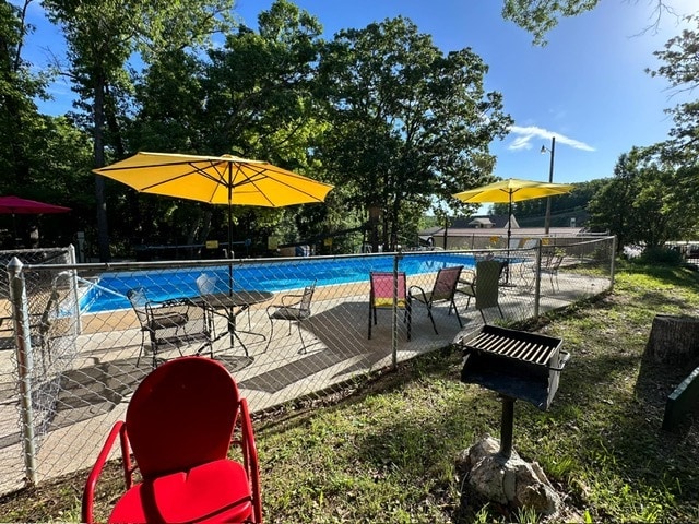 More Photos Of 4171 E US Highway 54, Linn Creek Trailer Camper Park For Sale