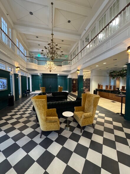 More Photos Of 425 N Florida Ave, Tampa Office For Lease