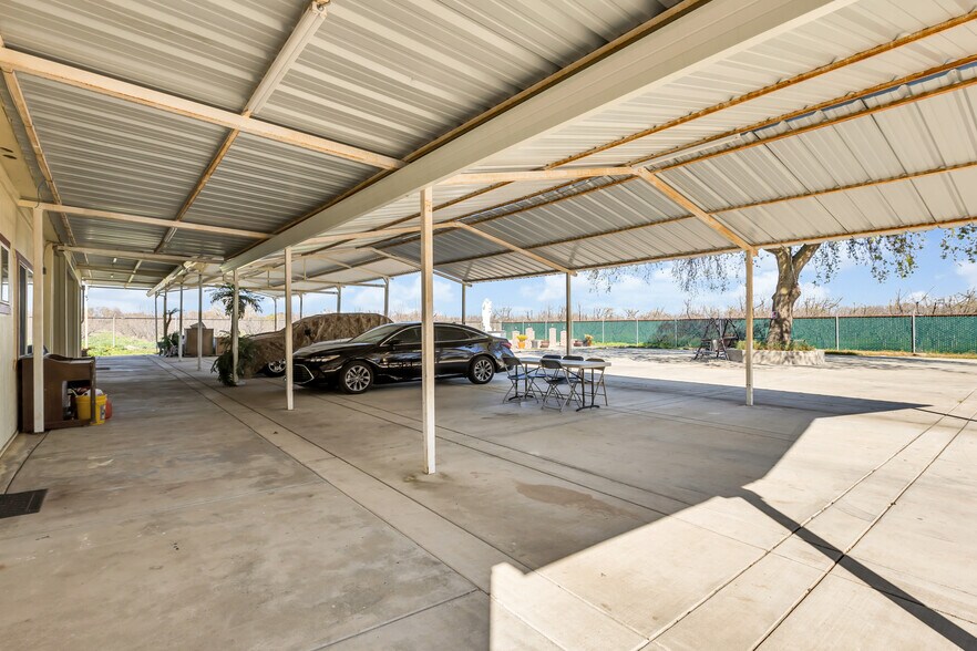More Photos Of 9503 Barber Rd, Galt Land For Sale