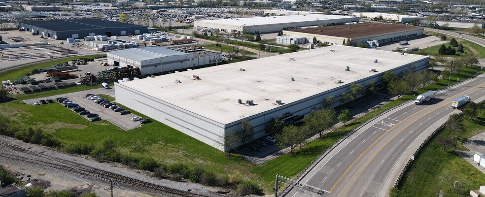 More Photos Of 13875-13899 Corporate Woods Trl, Bridgeton Distribution For Lease