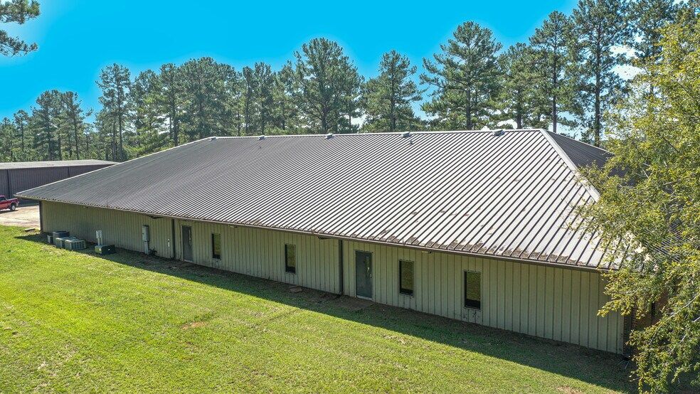 More Photos Of 31 Quail Run, Edgefield Office For Sale