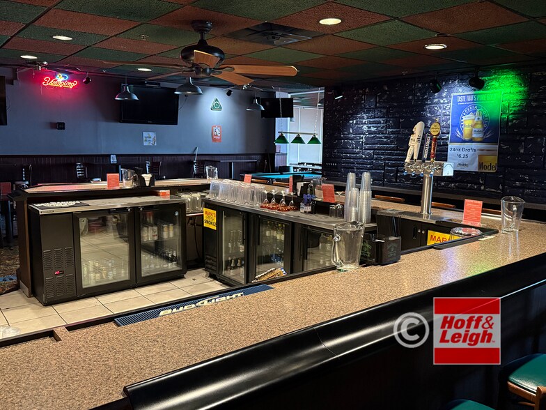 More Photos Of 26383 Broadway Ave, Bedford Bowling Alley For Sale