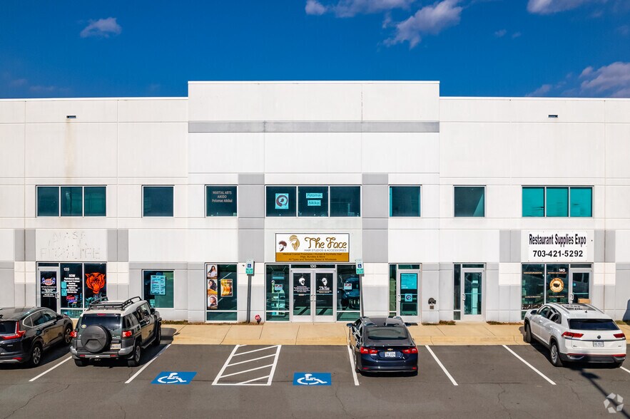 More Photos Of 21580 Atlantic Blvd, Sterling Warehouse For Lease