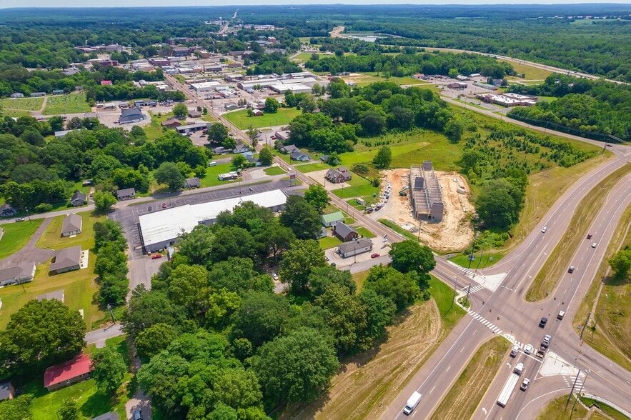 More Photos Of 121 Whitley Ave, Henderson Supermarket For Lease