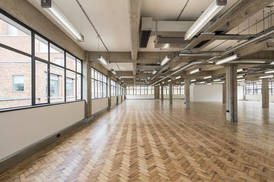 More Photos Of 15-27 Gee St, London Office Residential For Lease